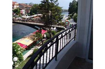 Macedonie Privát Struga, Exterieur